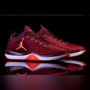 Jordan Trainer 1 Low Night Maroon Size 5Y (Big Boy) NIB